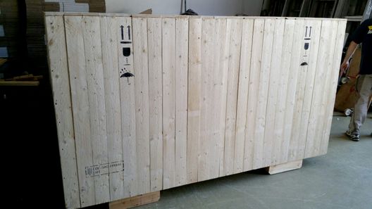 Move organised by Bernhard Storck jr. GmbH from Hamburg